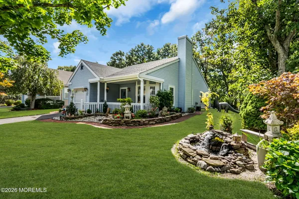 2309 MOUNT HOOD LN