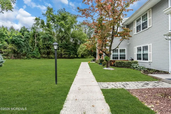 12 SNOWBURRY CT