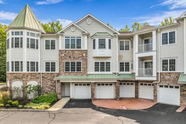 7206 FALSTON CIR 7206