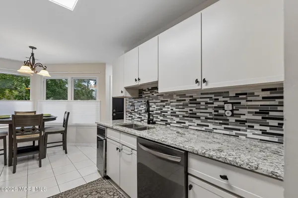 447 BAYBERRY CT