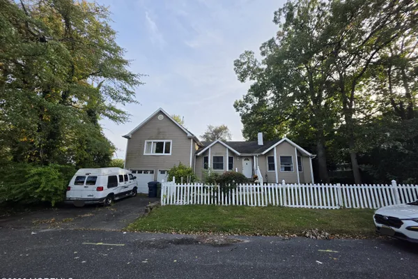 2110 RUTHERFORD AVE