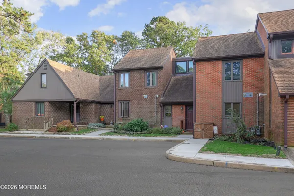 404 SCHOONER DR 404