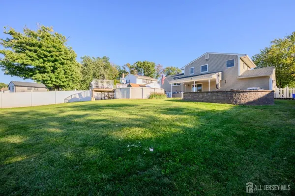 41 WILSON DR