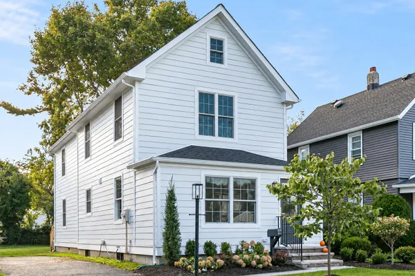 26 CENTER ST