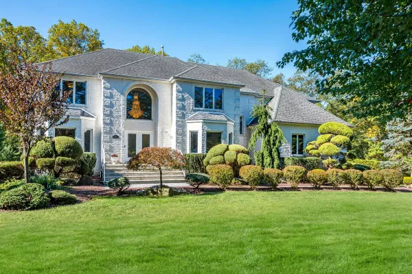 117 ROLLING HILL DR