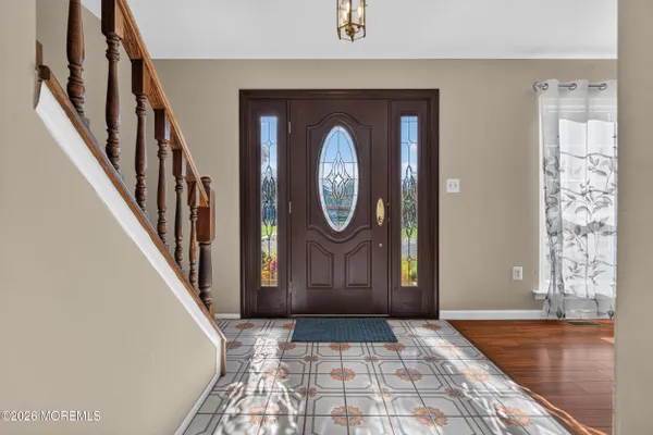 7 JOSEPH DR