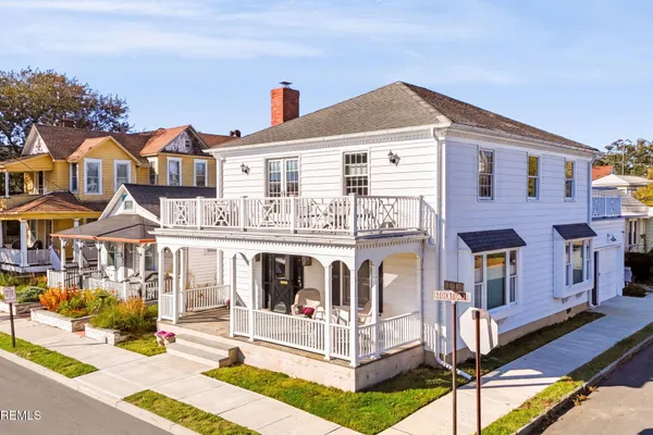 79 STOCKTON AVE