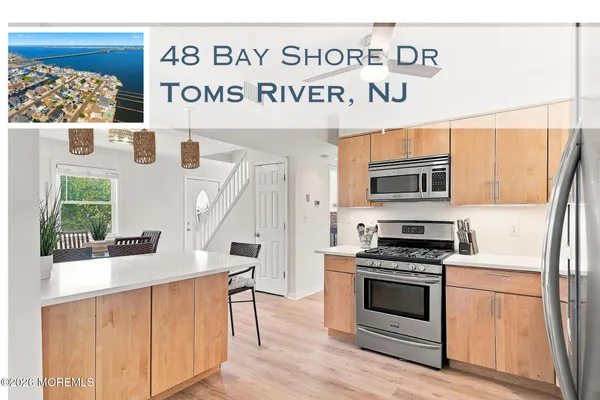 48 BAY SHORE DR