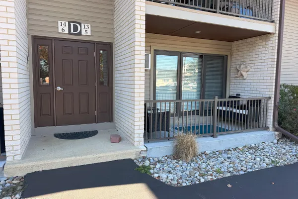 329 SHORE DR D5