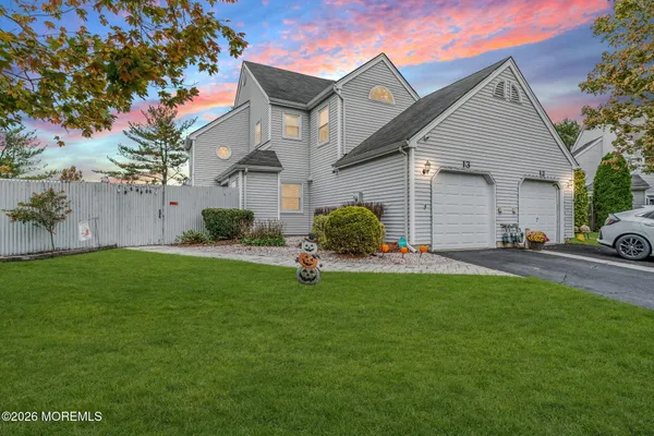 13 FROST CT