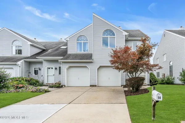 14 SHORE DR