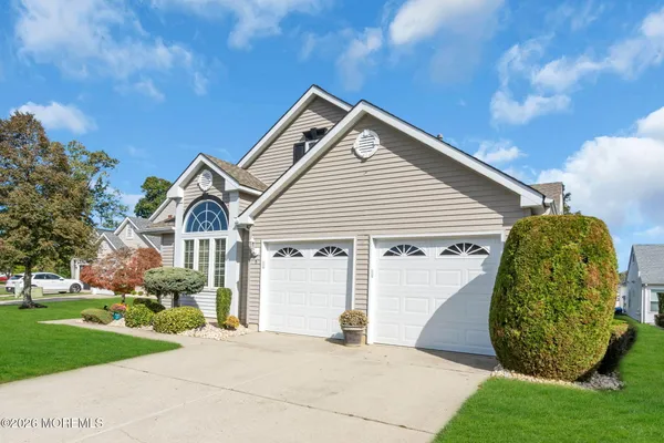 5 MANCHESTER CT