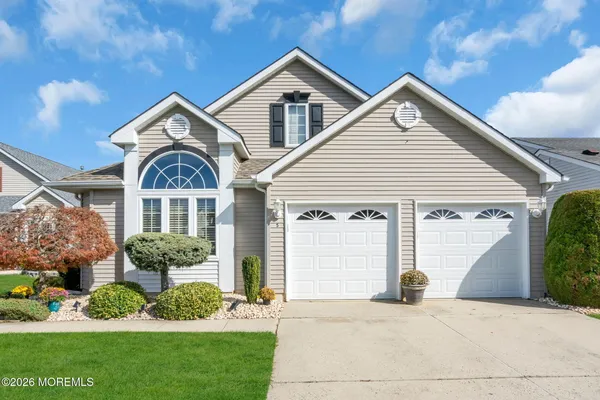 5 MANCHESTER CT