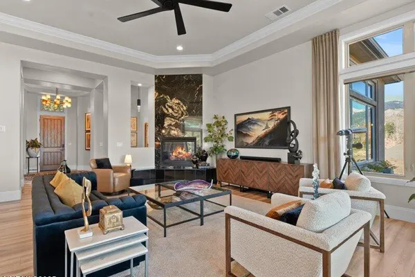 8 HIGH CAMP CT