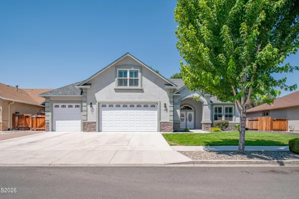 1376 STODICK LN
