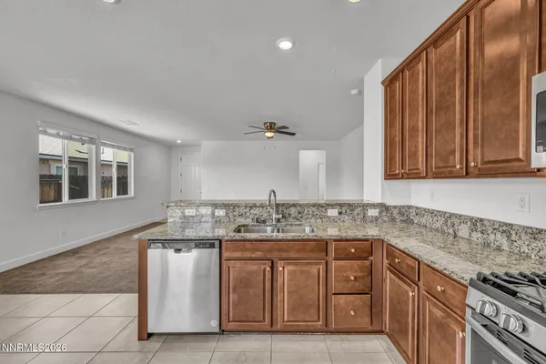 1114 MONUMENT PEAK DR