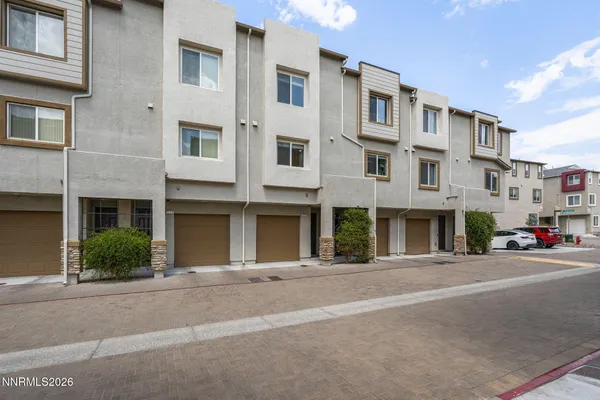 3206 STERLING RIDGE CIR