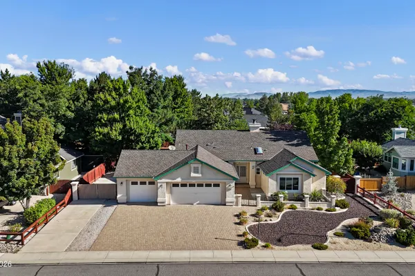 1216 PLEASANTVIEW DR