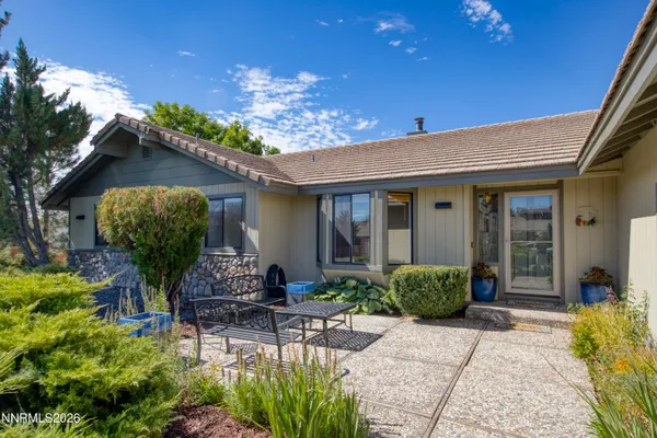 315 OLD WASHOE CIR