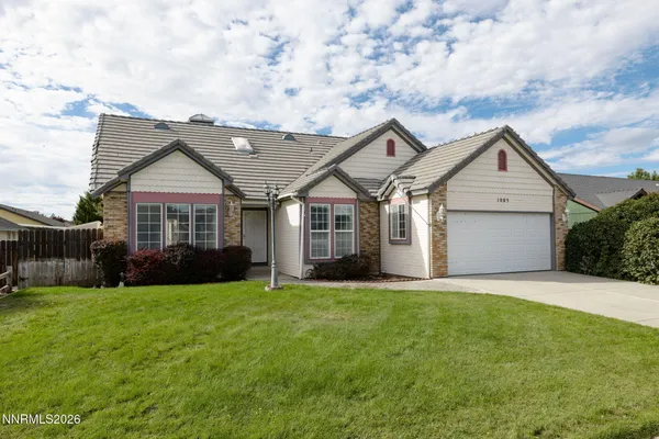 1005 ROSE BUD WAY