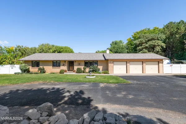 530 COUNTRY DR