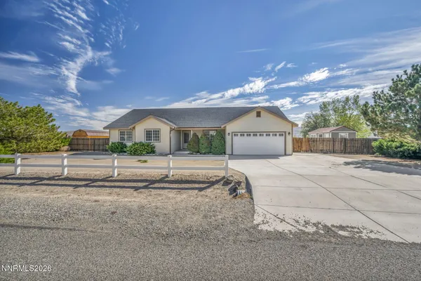 5292 BENTGRASS DR