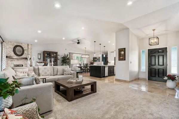 1036 WISTERIA DR