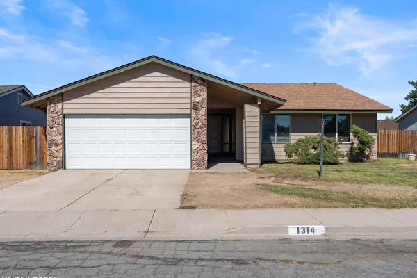 1314 HEATHER WAY