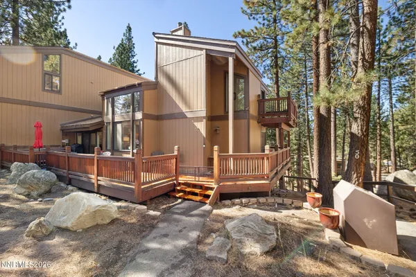 51 BURKE CREEK CIR