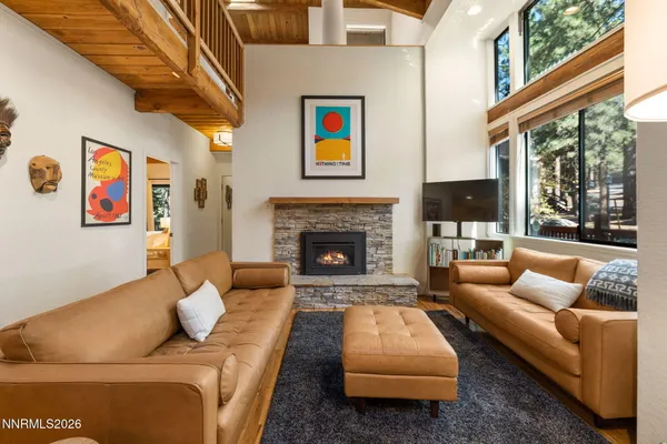51 BURKE CREEK CIR