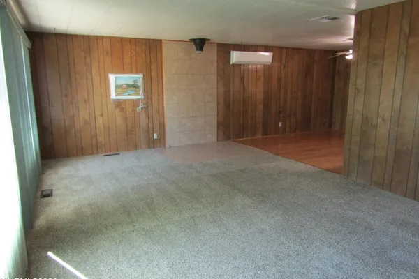 6 PALOMINO DR