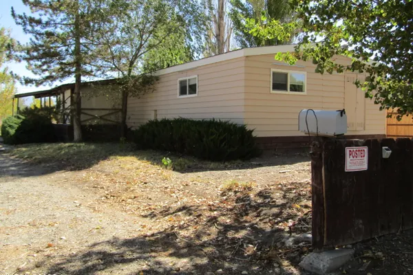 6 PALOMINO DR
