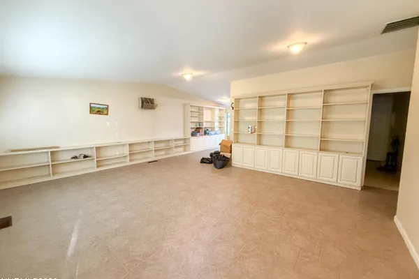 1466 SLIDE MOUNTAIN DR
