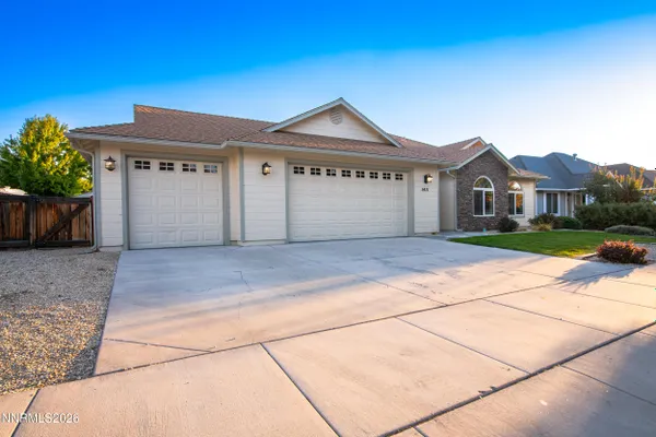 1411 ARLEN LN