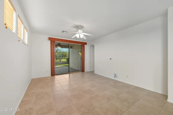 2707 E DARREL RD