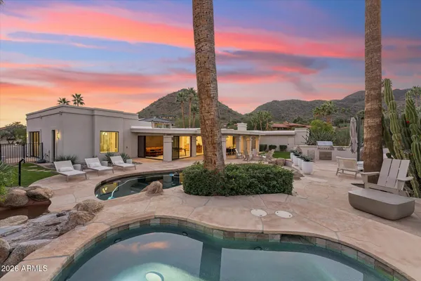 4708 E DESERT PARK PL