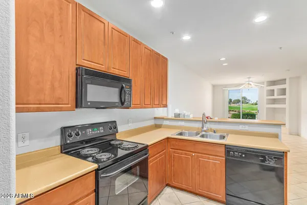 6535 E SUPERSTITION SPRINGS BLVD 127