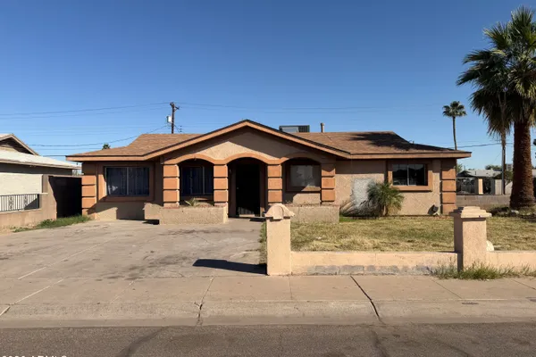 1333 N 39TH DR