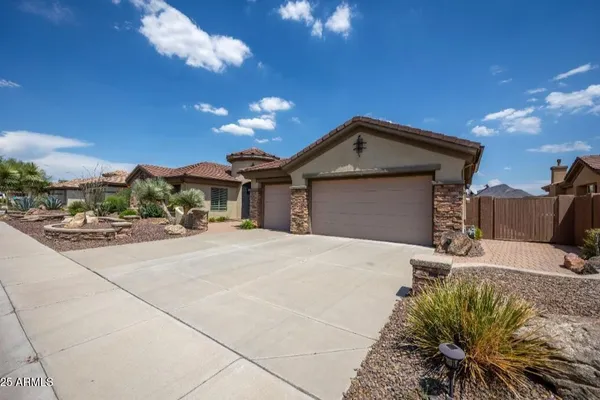 41607 N CLUB POINTE DR