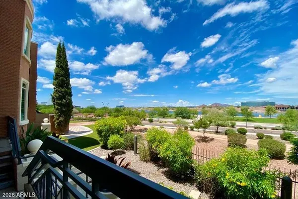 425 W RIO SALADO PKWY 112