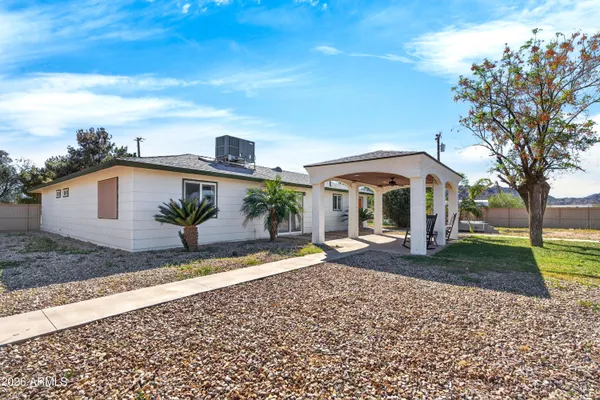 50530 W MOCKINGBIRD LN