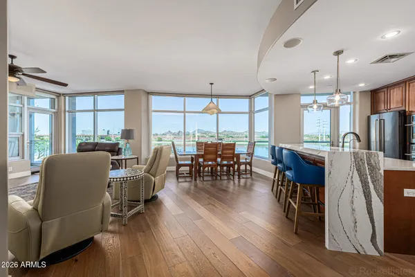 120 E RIO SALADO PKWY 204