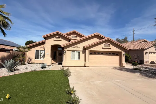 5940 W VILLA THERESA DR