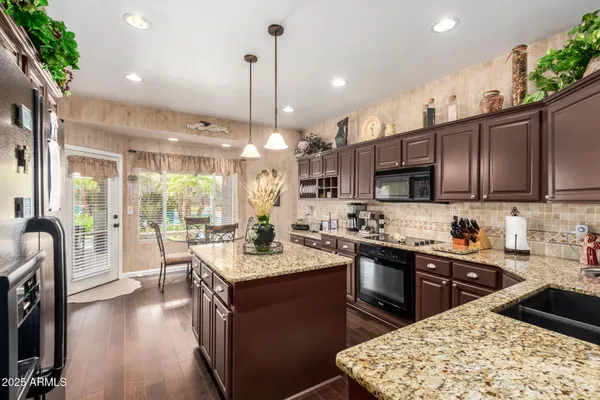4648 W MISTY WILLOW LN