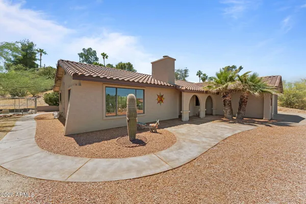 1455 N LAZY FOX RD