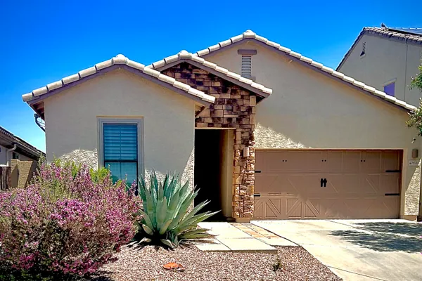 42635 N 43 DR