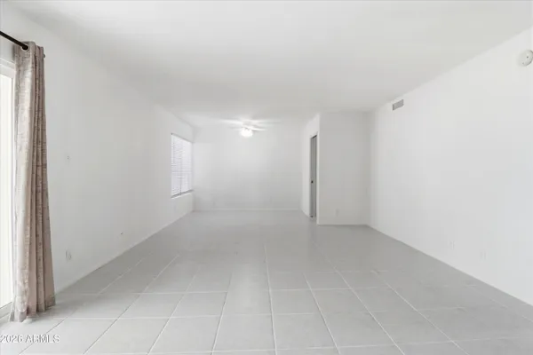 100 W MARYLAND AVE H1