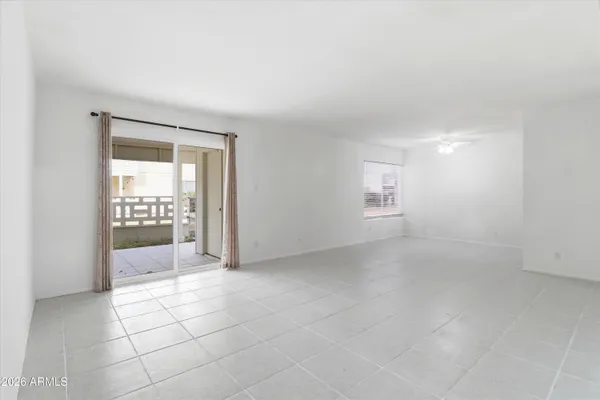 100 W MARYLAND AVE H1