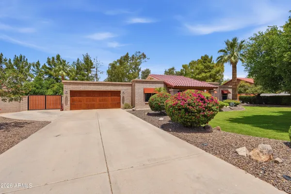 1550 E GREENTREE DR