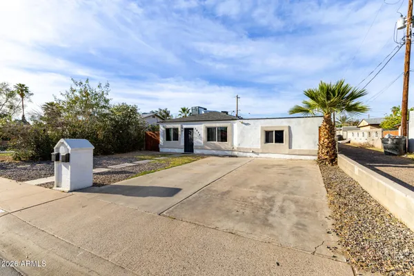 1934 E MONTE VISTA RD